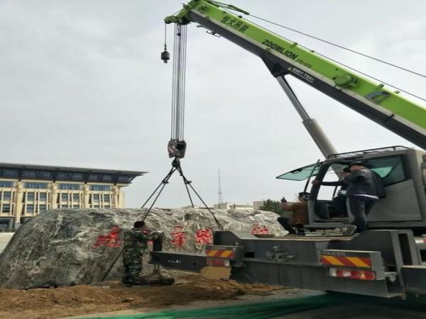 东西湖区吊车出租电话_吊车出租如何才能安全驾驶？